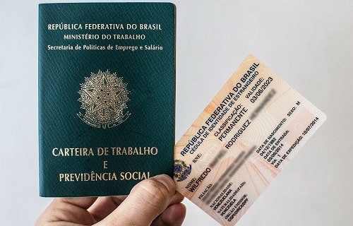 Tem como perder a autorização de residência no Brasil?